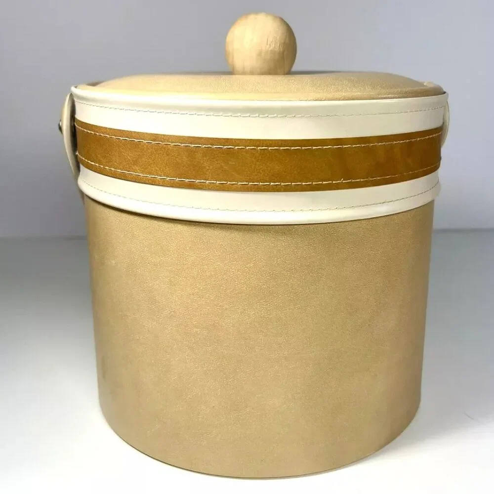 Vintage Georges Briard MCM Ice Bucket Tan Brown‎ Faux Leather Wood Knob Handle